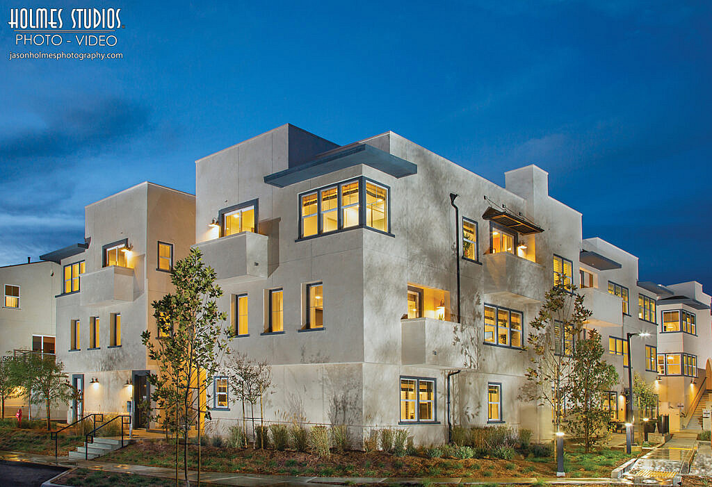 Exterior architectural photograph by Holmes Studios (22 of 32)