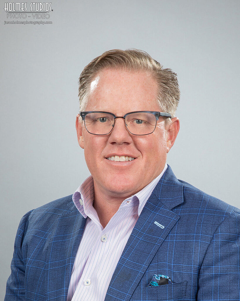 Corporate head shot by Holmes Studios (14 of 15)