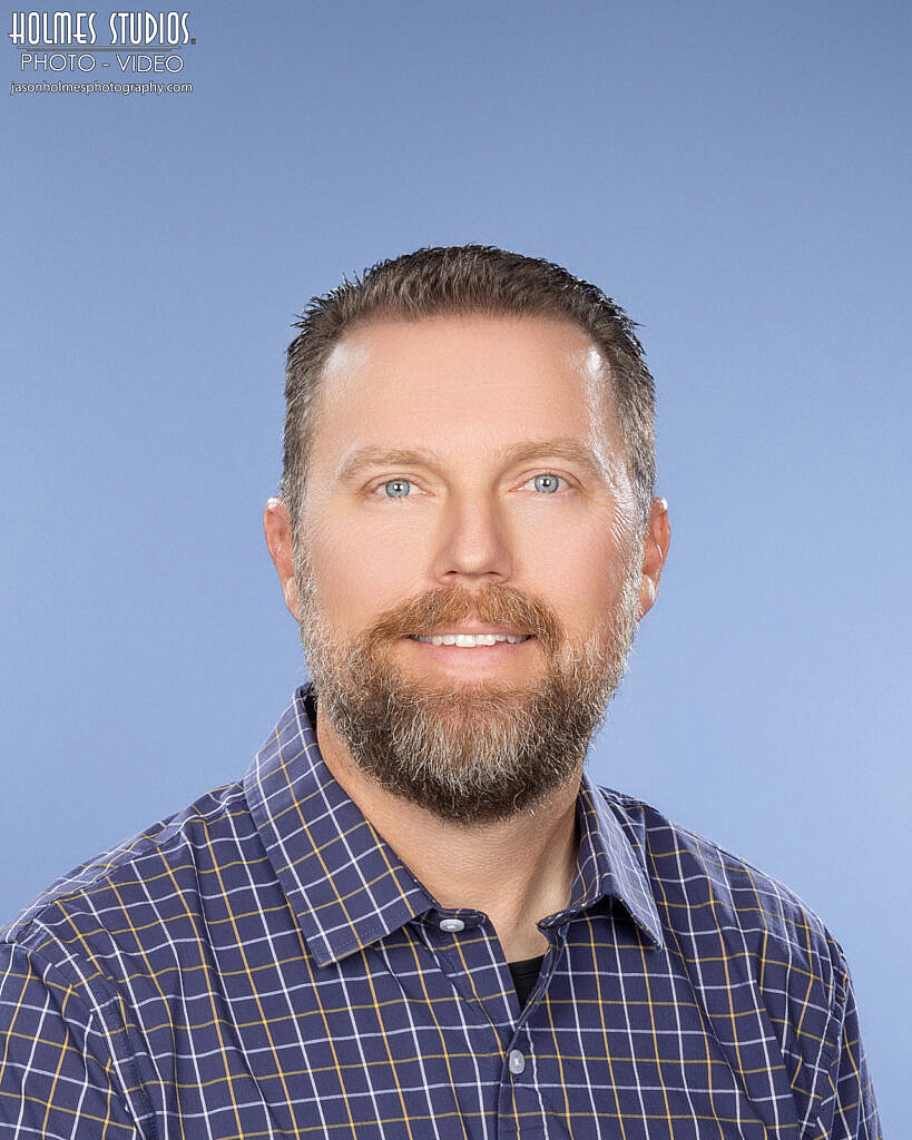 Corporate head shot by Holmes Studios (3 of 15)