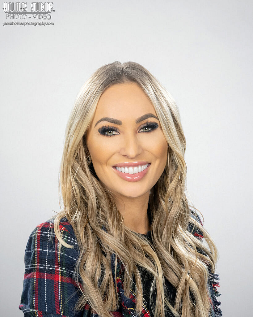 Corporate head shot by Holmes Studios