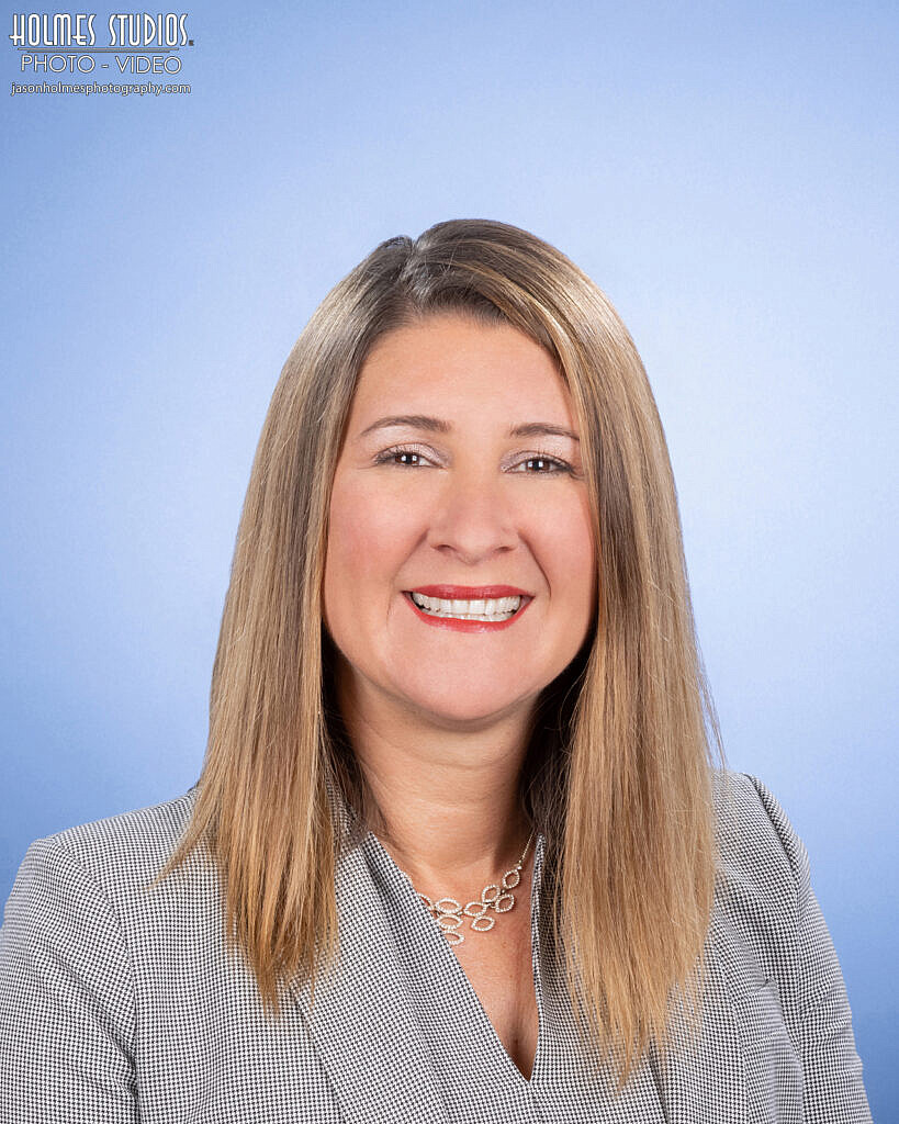 Corporate head shot by Holmes Studios (7 of 15)
