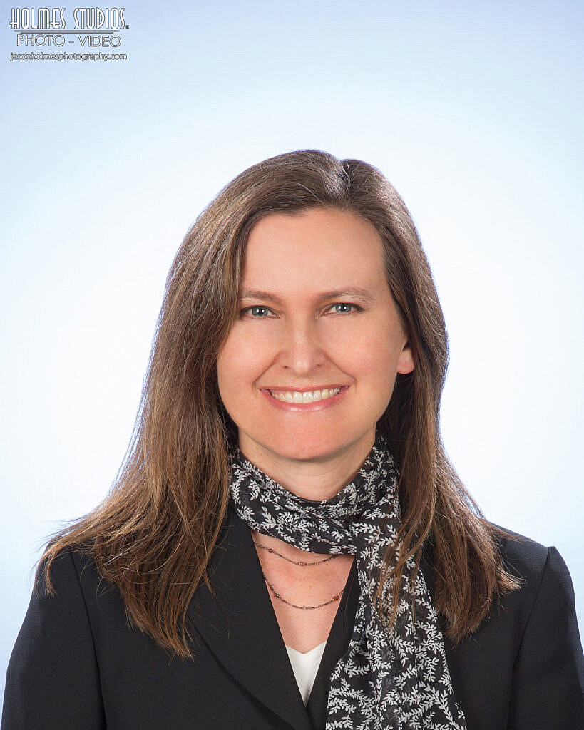 Corporate head shot by Holmes Studios (11 of 15)