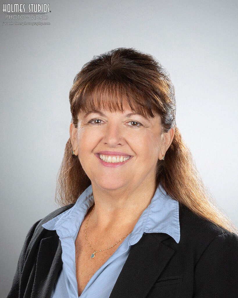 Corporate head shot by Holmes Studios (13 of 15)