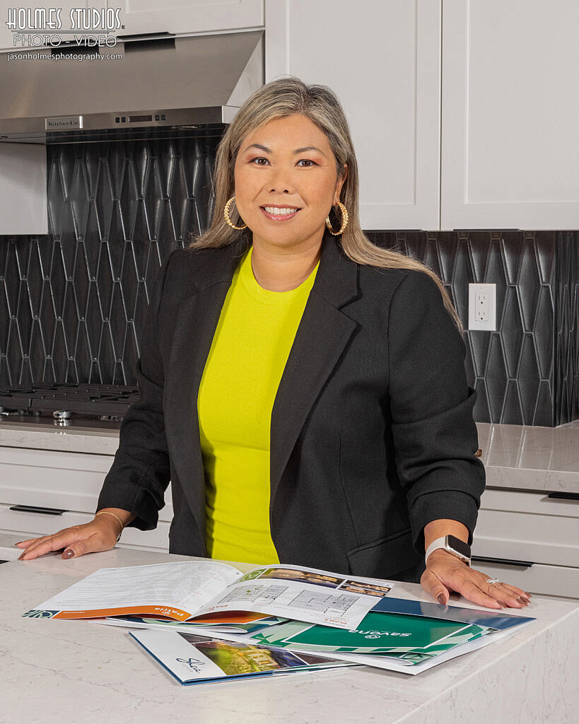 Corporate head shot by Holmes Studios (5 of 15)