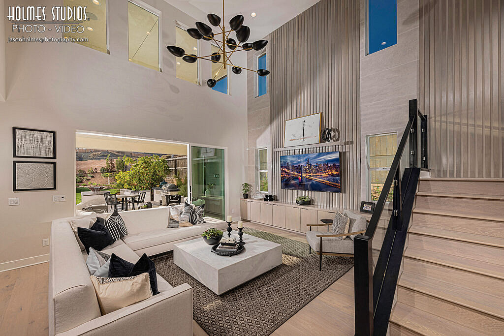 Interior photograph by Holmes Studios (8 of 35)