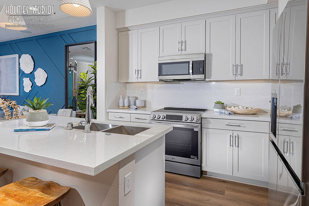 Interior photograph by Holmes Studios (31 of 35)