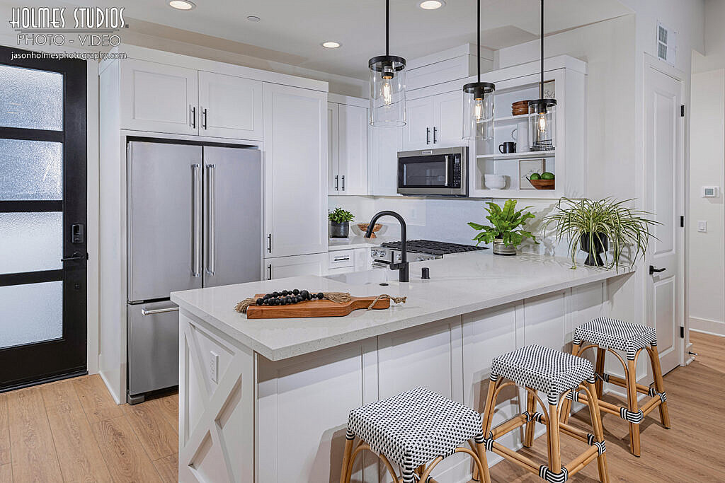 Interior photograph by Holmes Studios (24 of 35)
