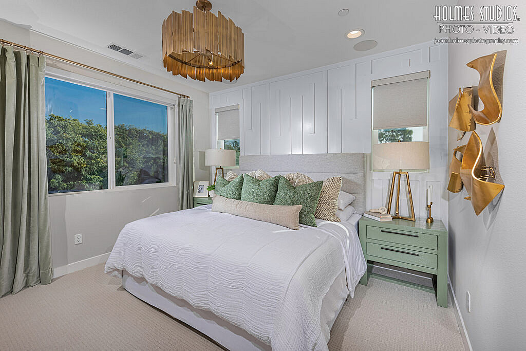 Interior photograph by Holmes Studios (17 of 35)