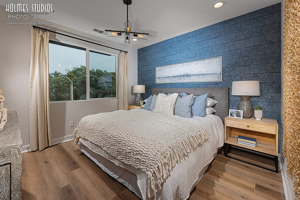 Interior photograph by Holmes Studios (13 of 35)