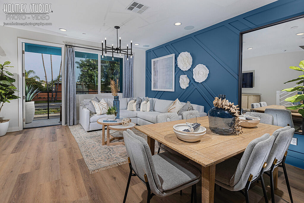Interior photograph by Holmes Studios (14 of 35)