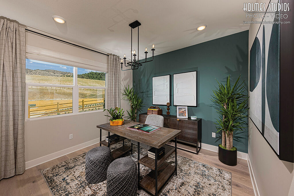 Interior photograph by Holmes Studios (23 of 35)