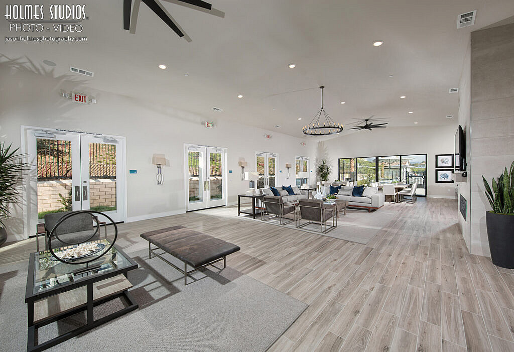 Interior photograph by Holmes Studios (21 of 35)